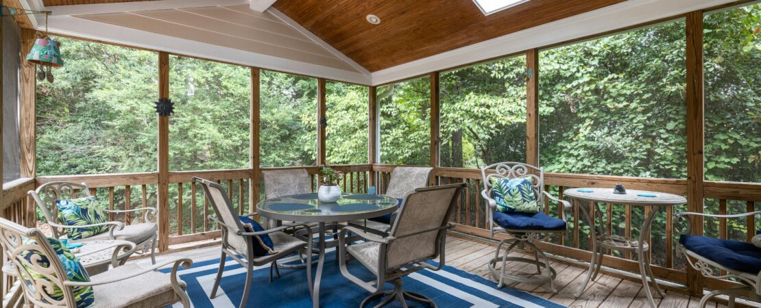 Exploring the Best Restaurants Listed on 1915 Lanzhou Hand Pulled Noodles & Dumplings NYC